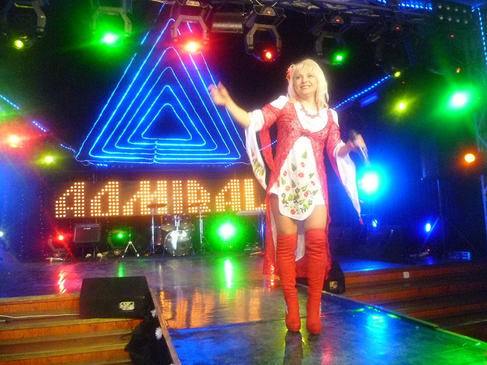 Анжелика Рута в яхт-клубе Адмирал